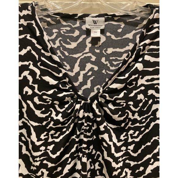 WORTHINGTON BLACK/WHITE PETITE STRETCH V NECK TOP SZ PM - Picture 4 of 6